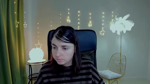 martaedams online show from February 3, 6:22 am