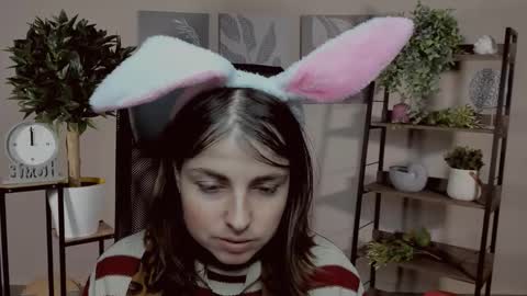 martaedams online show from December 3, 6:36 am