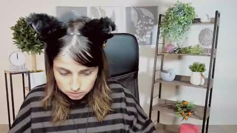 Snapshot of martaedams chatting on October 15, 6:38 am martaedams online show from October 15, 6:38 am