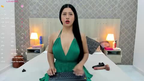 Martina online show from November 10, 11:35 am