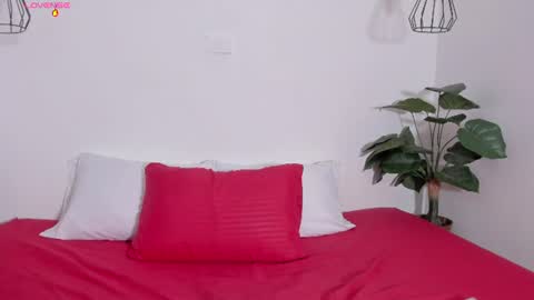 Laura online show from June 16, 12:36 am