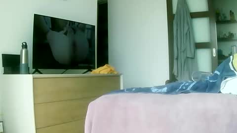 Play with me I obey I promise  online show from May 10, 2:12 pm