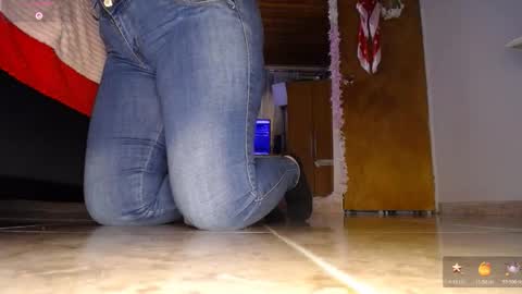 Snapshot of martiniella chatting on October 20, 7:41 pm Antonella Martini online show from October 20, 7:41 pm