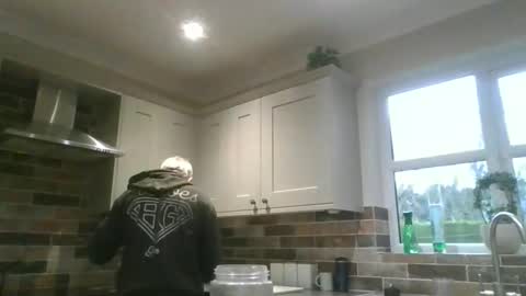 martinrgbxxxx online show from February 3, 9:13 am