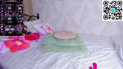 mary__bailey online show from February 13, 12:58 am