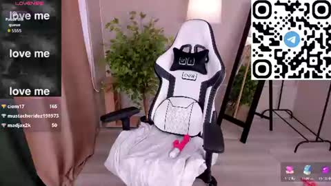 mary__bailey online show from August 2, 2:02 am