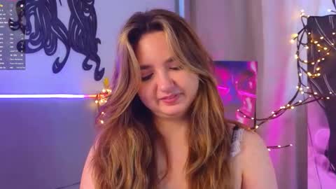 mary_broks online show from December 14, 7:25 am