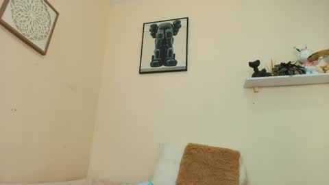 mary_cute9 online show from June 23, 12:22 pm