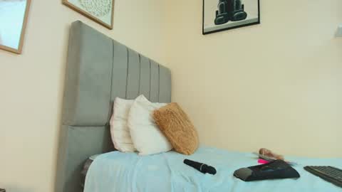 mary_cute9 online show from July 9, 12:20 pm