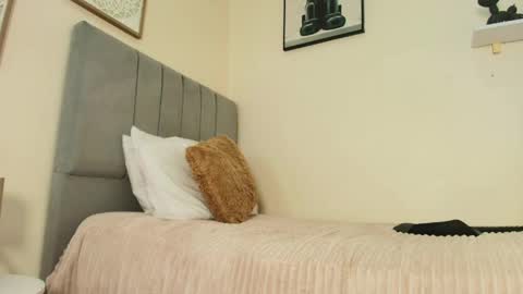 mary_cute9 online show from April 22, 12:12 pm