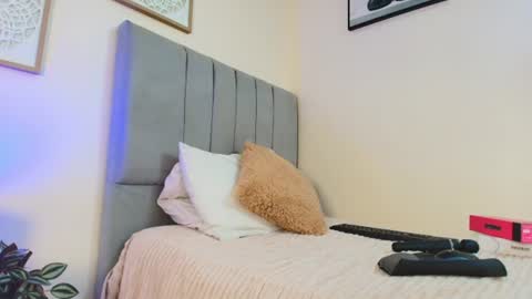 mary_cute9 online show from July 22, 12:29 pm