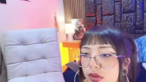mary online show from June 17, 7:08 pm
