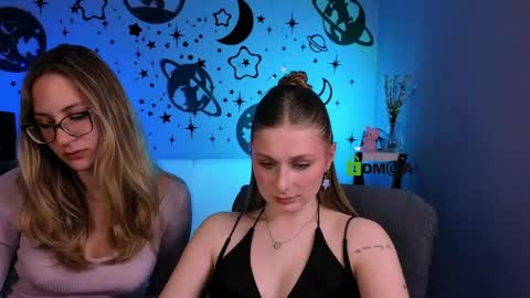 Mary online show from April 30, 8:57 pm
