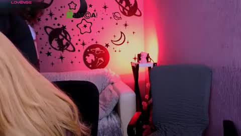 Mary online show from June 15, 7:06 pm