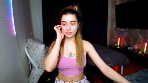 maryam online show from March 8, 3:21 am