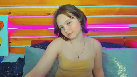 marybryantt online show from March 2, 8:21 am