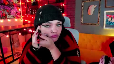 Mary online show from September 29, 8:52 pm