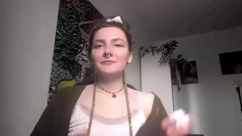 MaryJane online show from March 23, 11:15 am