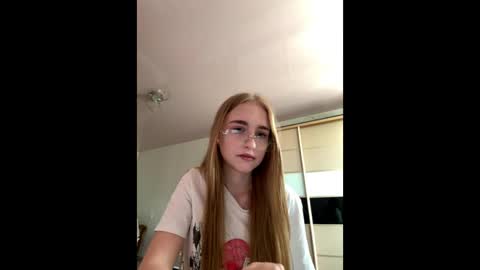 Lea online show from May 28, 9:51 am