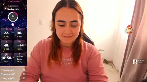 Dulce Maria online show from May 4, 10:05 pm