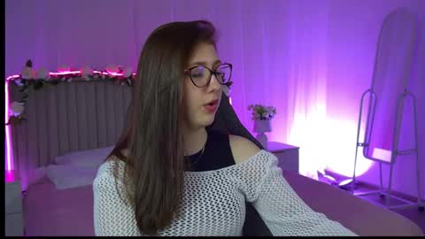 Mary Miller online show from December 4, 12:49 pm