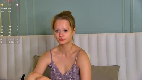 Mary online show from September 28, 2:59 pm