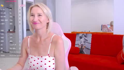 Mary online show from June 17, 11:04 am