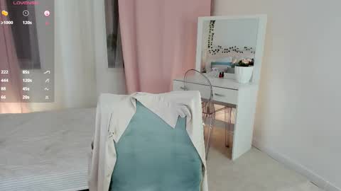 Mary online show from February 24, 1:02 am