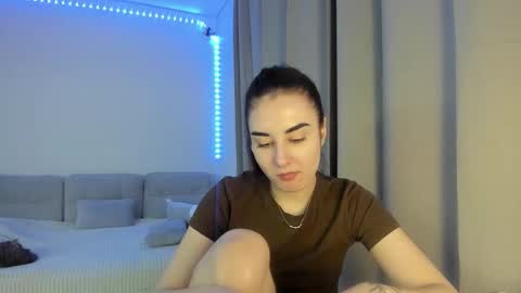 Mary online show from March 16, 2:15 am