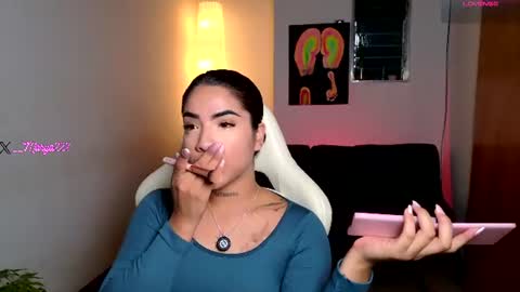 maryybellax online show from July 30, 1:06 am