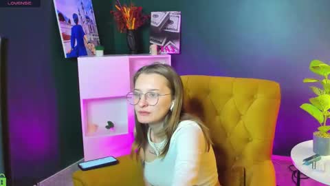 Snapshot of maryyy_may chatting on October 22, 2:48 am maryyy_may online show from October 22, 2:48 am