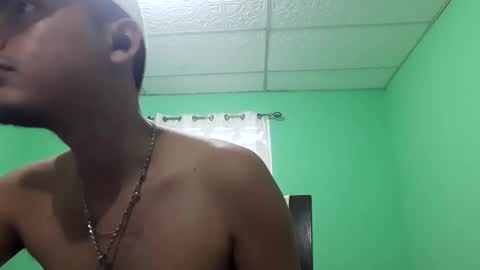 Max online show from February 23, 8:22 pm