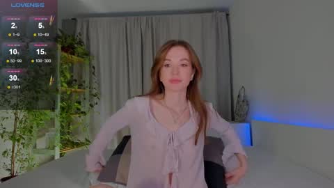 masha_01 online show from October 12, 1:04 pm