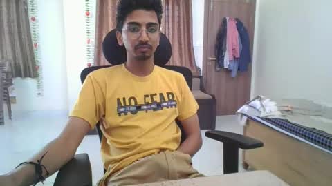 maskboyz2003 online show from February 10, 8:09 am