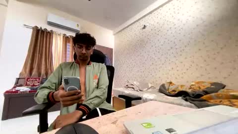 maskboyz2003 online show from November 9, 6:39 am