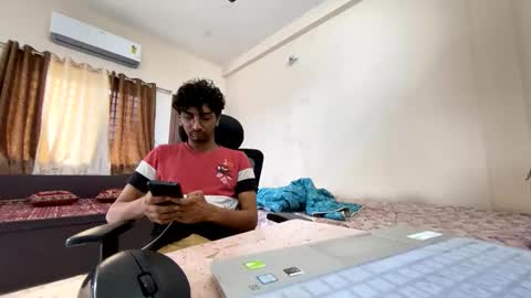 maskboyz2003 online show from September 21, 3:21 am