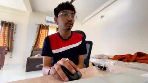 maskboyz2003 online show from March 12, 3:02 am