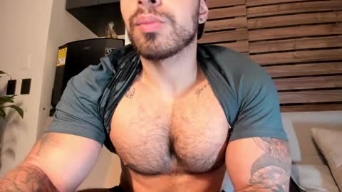 Mason Andre online show from February 27, 2:25 am