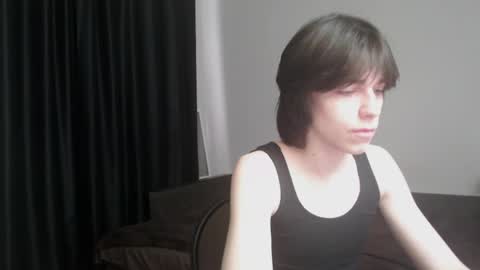 masonsilver_ online show from April 27, 8:12 am