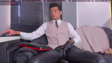 I am Massimo online show from June 30, 12:15 pm