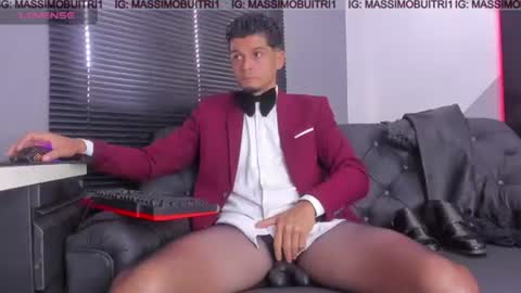 I am Massimo online show from June 13, 6:51 pm