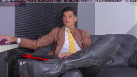 I am Massimo online show from April 28, 11:09 pm