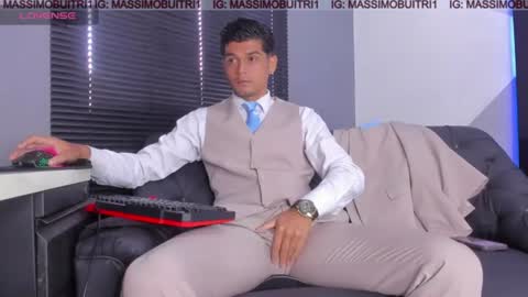 I am Massimo online show from June 17, 1:05 pm