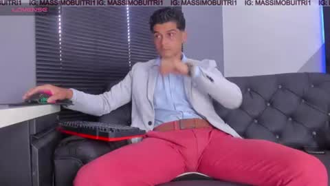 I am Massimo online show from June 22, 2:46 pm