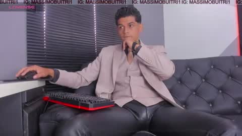 I am Massimo online show from June 19, 2:45 pm