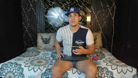 massimo_vidal online show from March 1, 1:59 pm