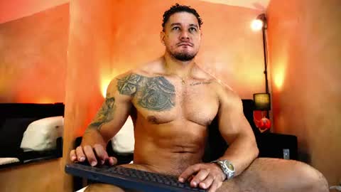 massimowalton2 online show from July 7, 1:59 pm
