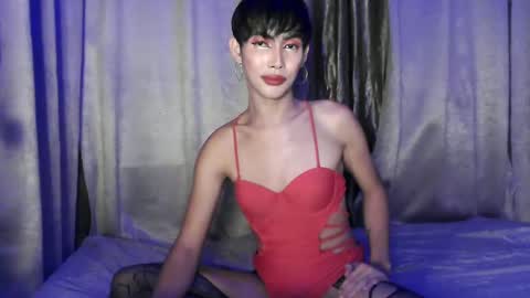 Miss Sweet LUNA 3 online show from December 5, 12:28 pm