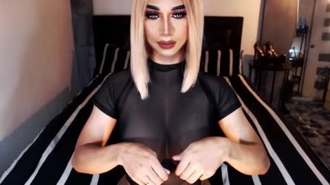 Aica online show from October 30, 3:18 am