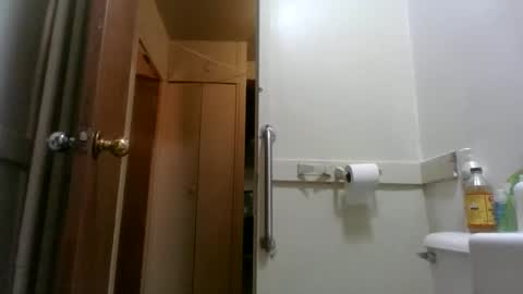 massivemalik online show from January 4, 10:34 pm